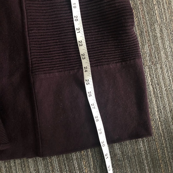 Lululemon Sit In Lotus Wrap - Picture 10 of 13